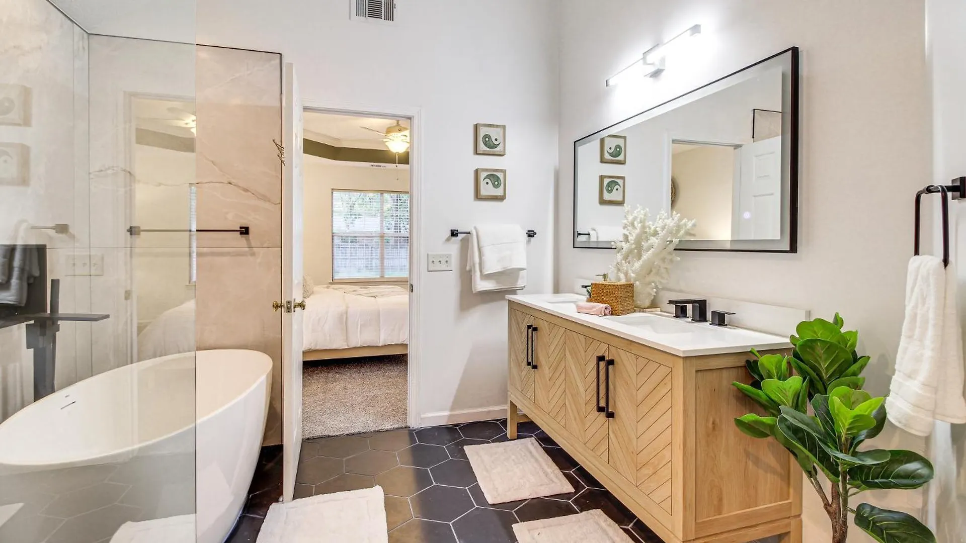 Pet-Friendly Savannah Home With Cozy Fireplace! 0*,  Ηνωμένες Πολιτείες της Αμερικής